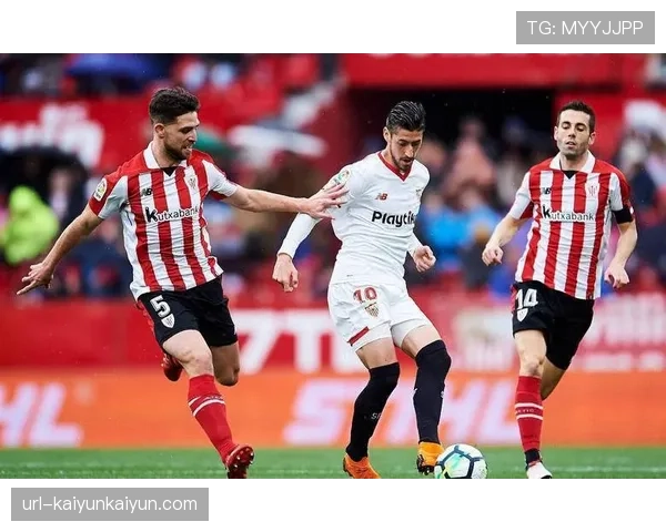 实时：毕尔巴鄂竞技对阵塞维利亚，上半场两队共领5张黄牌